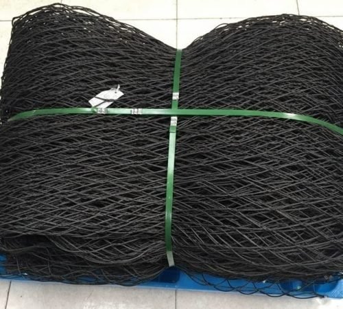 Black Mesh Roll on Blue Pallet